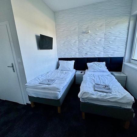 Hotel Lesny Korne エクステリア 写真