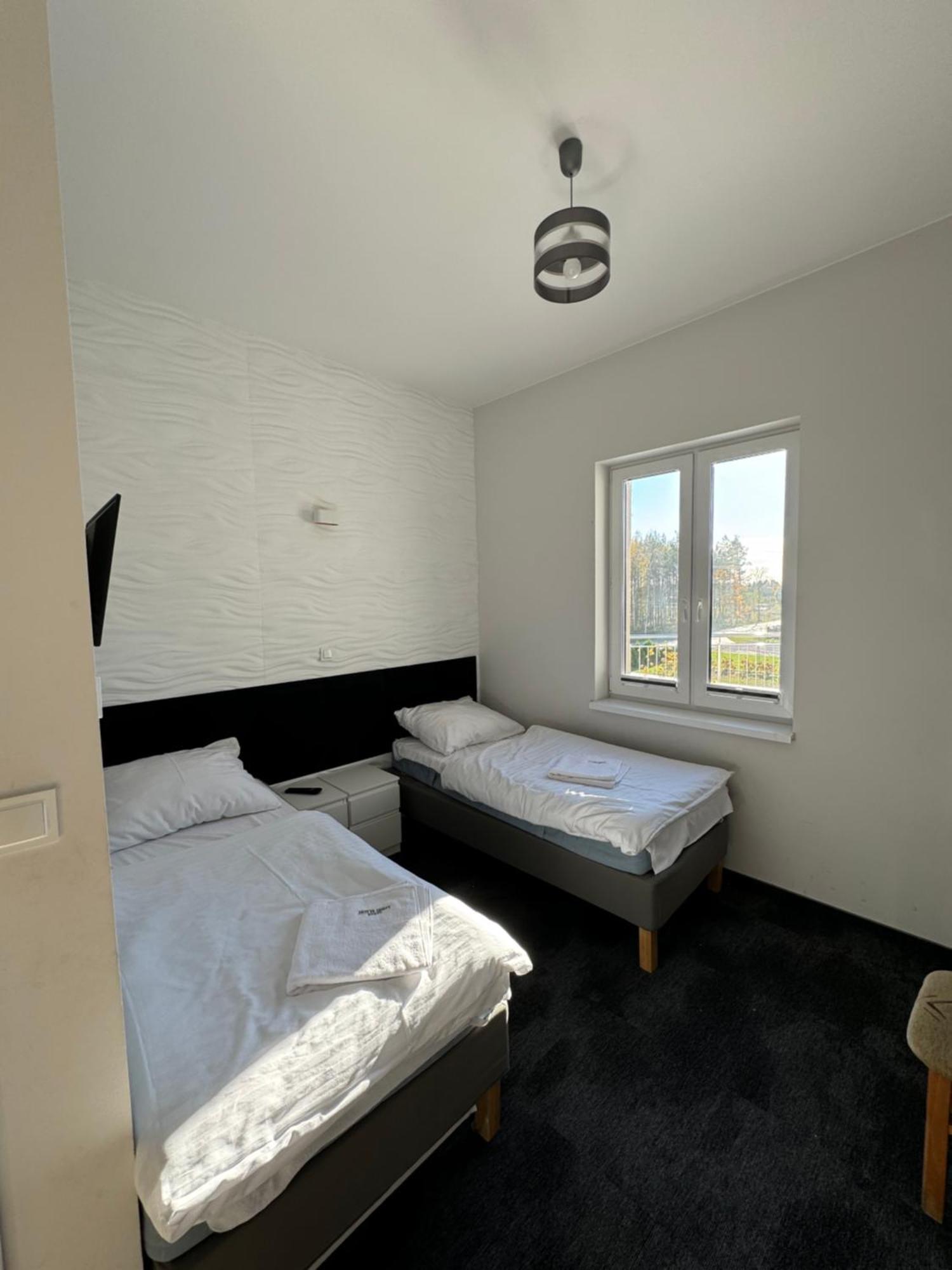 Hotel Lesny Korne エクステリア 写真